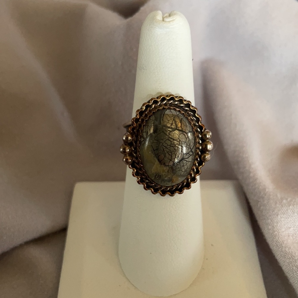 Vintage Ring - Picture 7 of 10